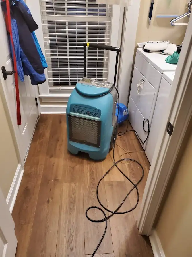 Commercial dehumidifier deployed for Crawl Space Restoration in Unity